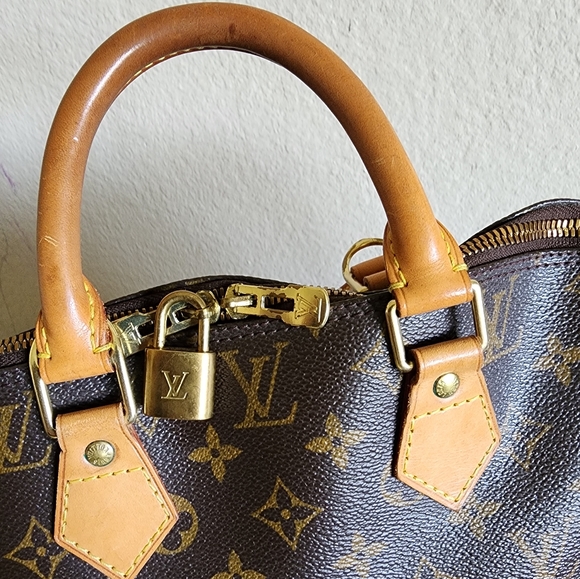 VINTAGE Louis Vuitton Alma PM - Picture 8 of 14